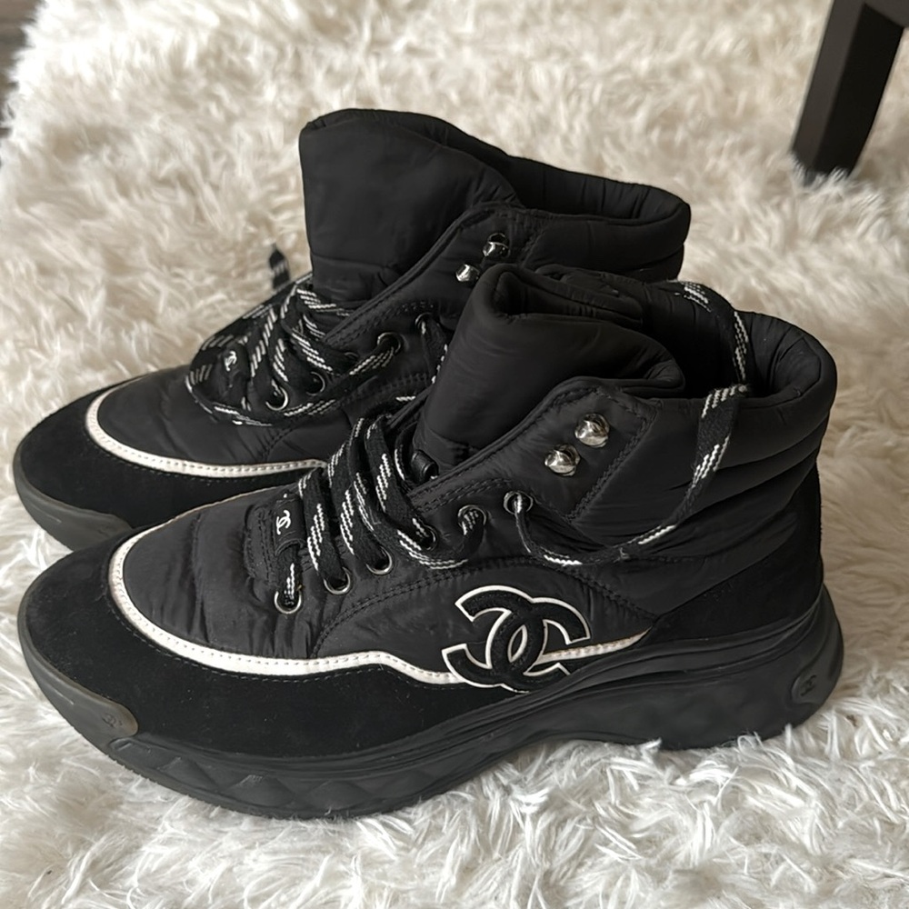 Chanel sneakers 2019, size 8